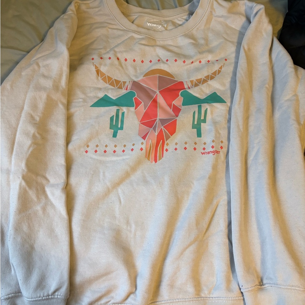 Wrangler Graphic Sweatshirt with Bull Skull Design - Picture 1 of 2